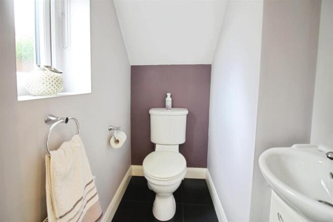 3 bed Detached for sale Image 9