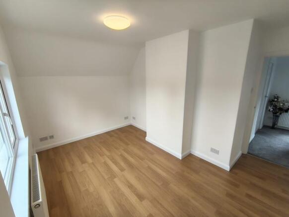 3 bed Semi-Detached for sale Image 10