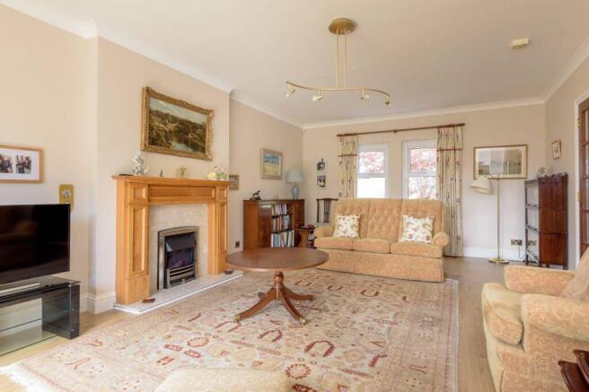 28 Stair Park, North Berwick, EH39 4DD photo 4
