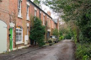 Coach House, Portland Towers, Leicester LE2 2PG