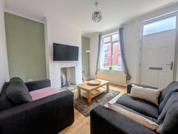 3 Beamsley Grove Lounge 5