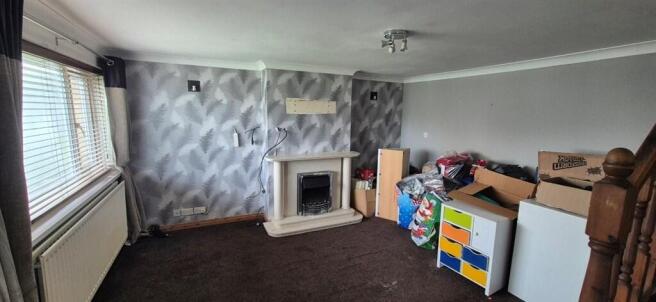 4 bed Semi-Detached for sale Image 5