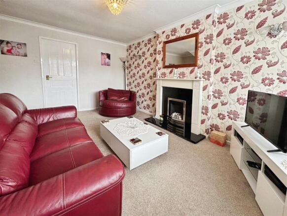 Loweswater Avenue, Bradford, BD6 2TZ photo 4