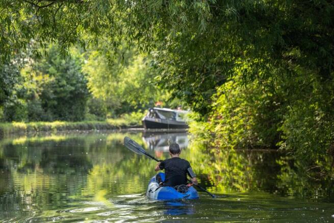 discover houses for sale kings langley