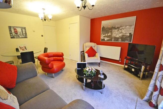 Livingroom (2nd view)