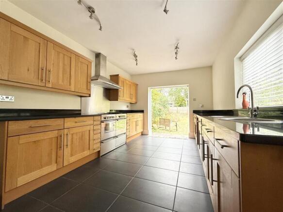 Dining Kitchen