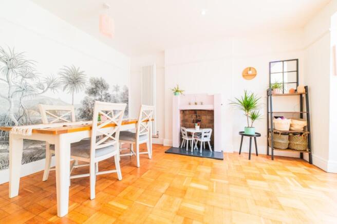 29 earls Court_25