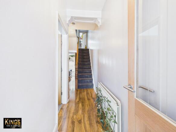 3 bed Town House for sale Image 10