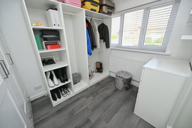 3 bed Semi-Detached for sale Image 11