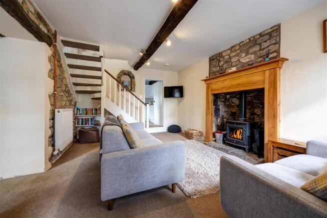 2 bed Semi-Detached for sale Image 5