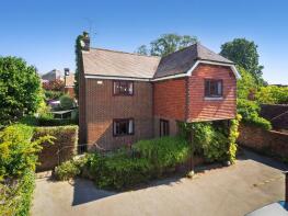3, Church Row, Hylton Road, Petersfield GU32 3JY