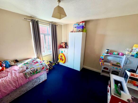 2 bed Terraced for sale Image 7