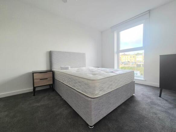 1 bed Apartment to rent Image 4