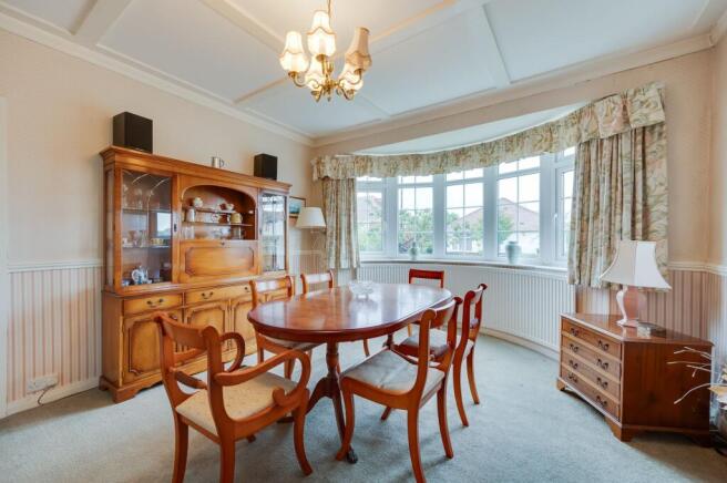 KITCHEN, DINING ROOM AND LOUNGE