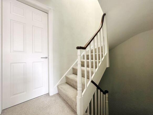 4 bed Terraced for sale Image 11