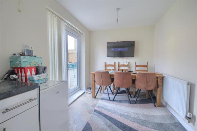 3 bed Semi-Detached for sale Image 6