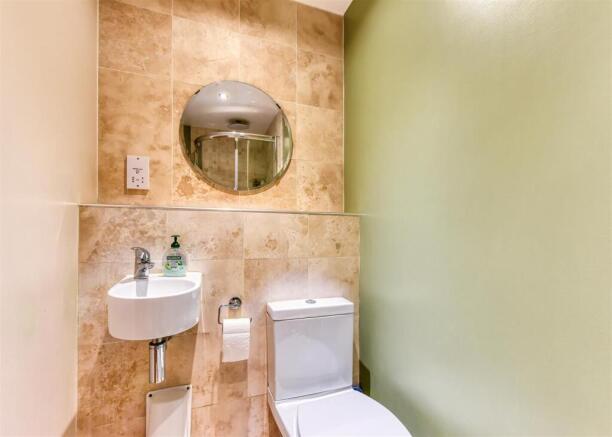 72 Chillington Drive-shower room1.jpg