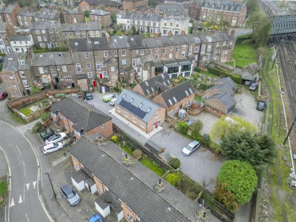 18 bed House for sale Image 5