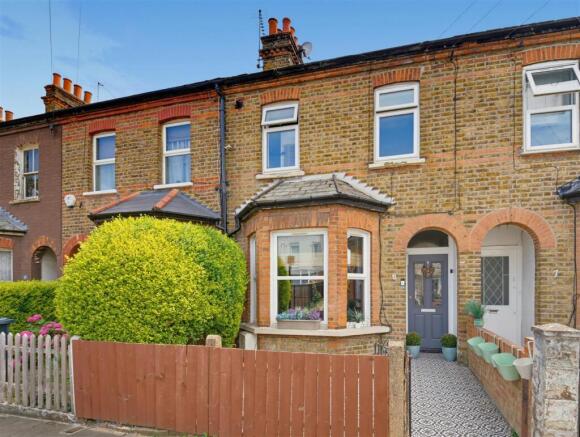 8 Cambridge Road .jpg