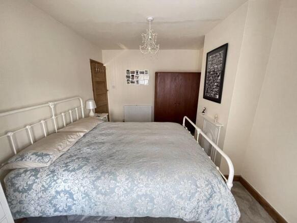 bed 1 (2)