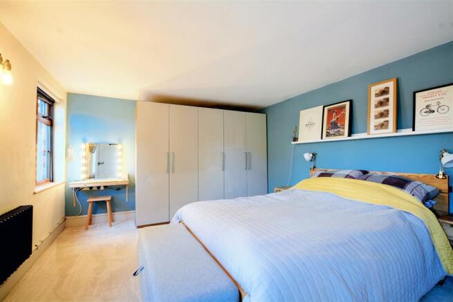 DSC_8858bed 1.jpg