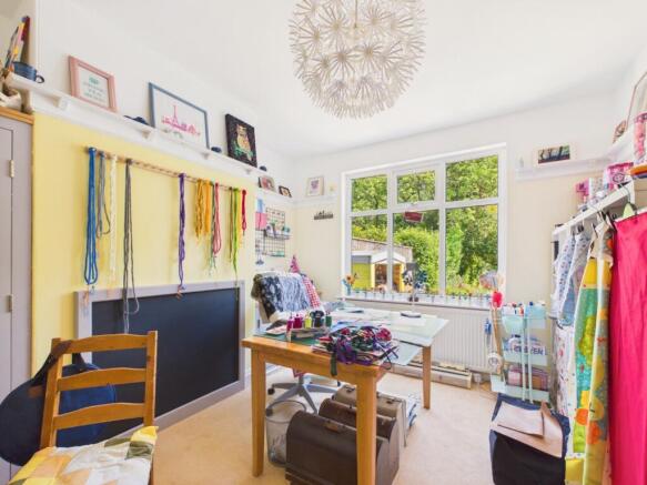4 bed Semi-Detached for sale Image 12