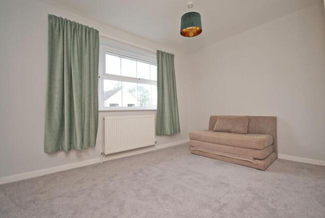 2 bed End of Terrace to rent Image 6