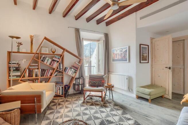 Sitting room 1 - 2