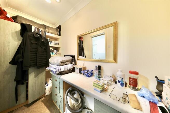 1 bed Flat for sale Image 5