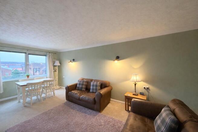 1 bed Flat for sale Image 4