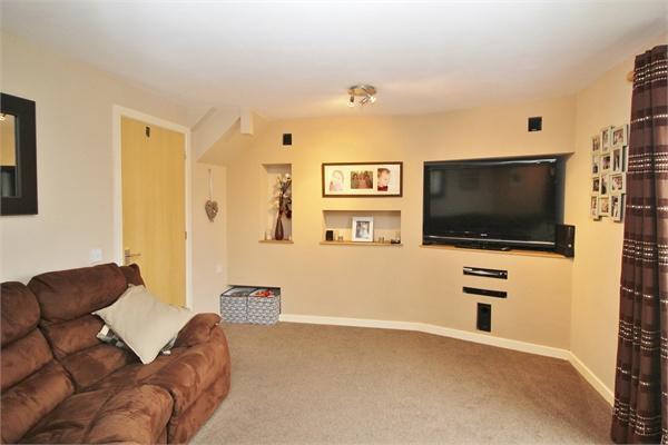 Lounge (b)
