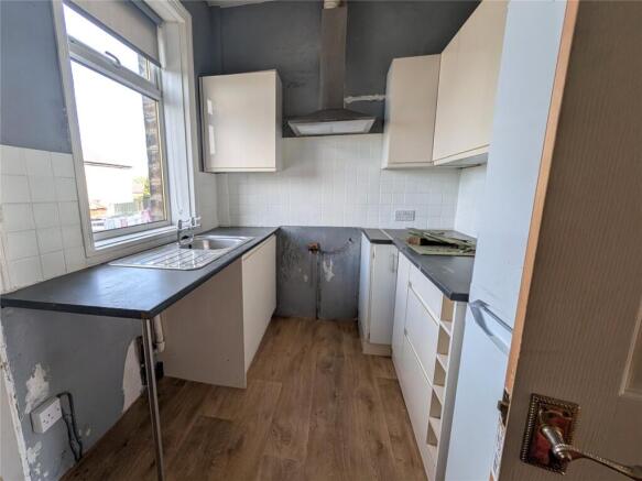 3 bed Terraced to rent Image 4
