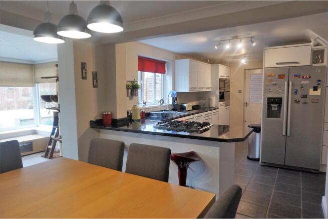 Kitchen / Breakfast