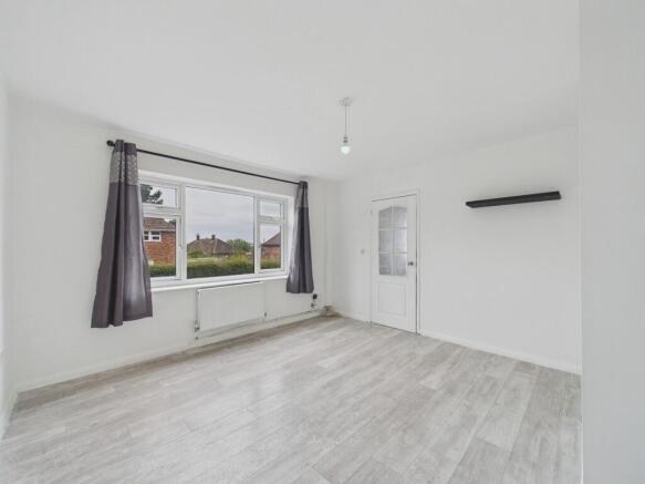 3 bed Semi-Detached for sale Image 3