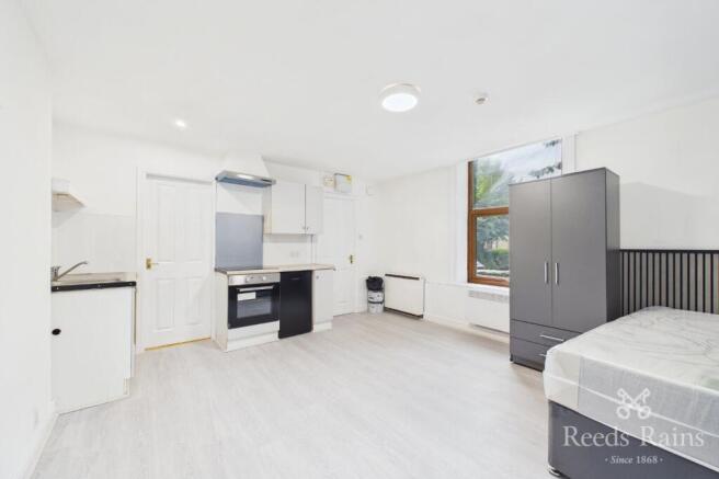 1 bed Apartment to rent Image 7