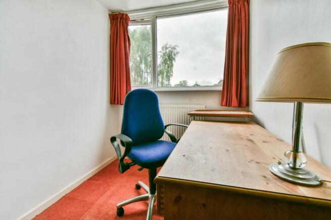 Bedroom 1 (2)