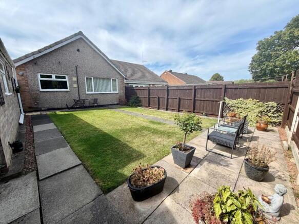 2 bed Semi-Detached Bungalow for sale Image 10