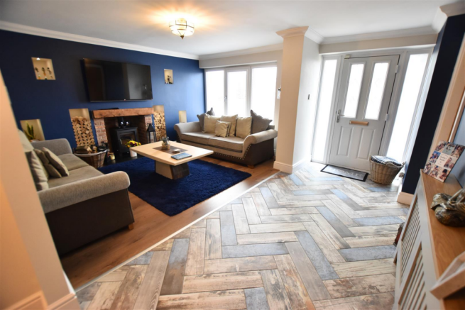 Chapman Crescent, Humberston, Grimsby photo 5