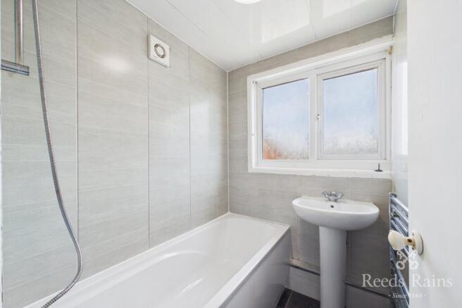 3 bed Semi-Detached for sale Image 8