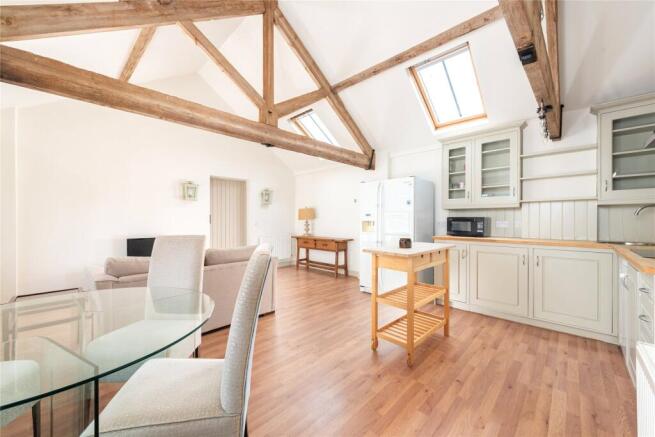 Kitchen/Dining