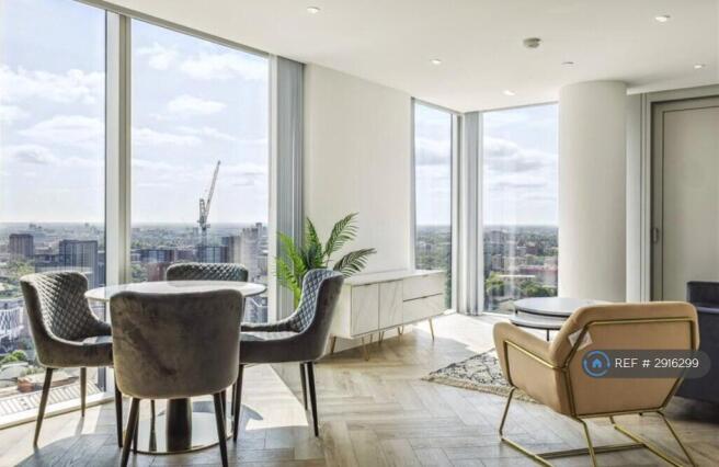 Corner Unit With City Centre View