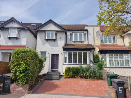 West Avenue, NW4