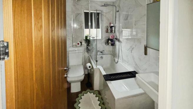 Photo 3