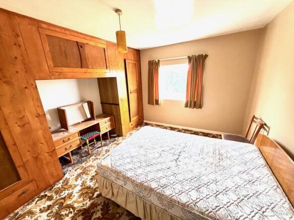 3 bed Semi-Detached for sale Image 6