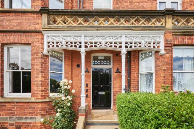 2 bed Apartment for sale Image 8