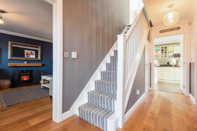 FOCAL HALLWAY