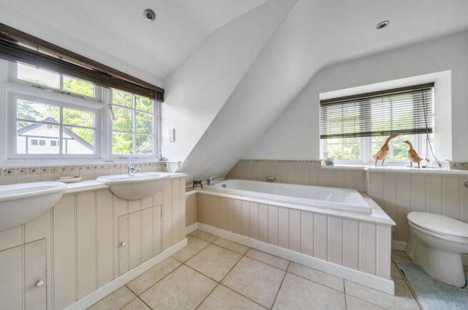 Master En-Suite