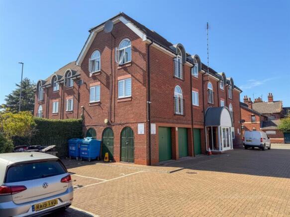 4 Eskdaill Pl Kettering-3.jpg