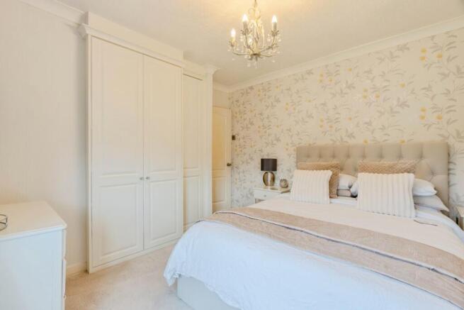 3 bed Semi-Detached for sale Image 12