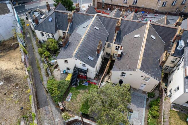 97 Woodland Road, Redland, Bristol BS8 1US | Freeh